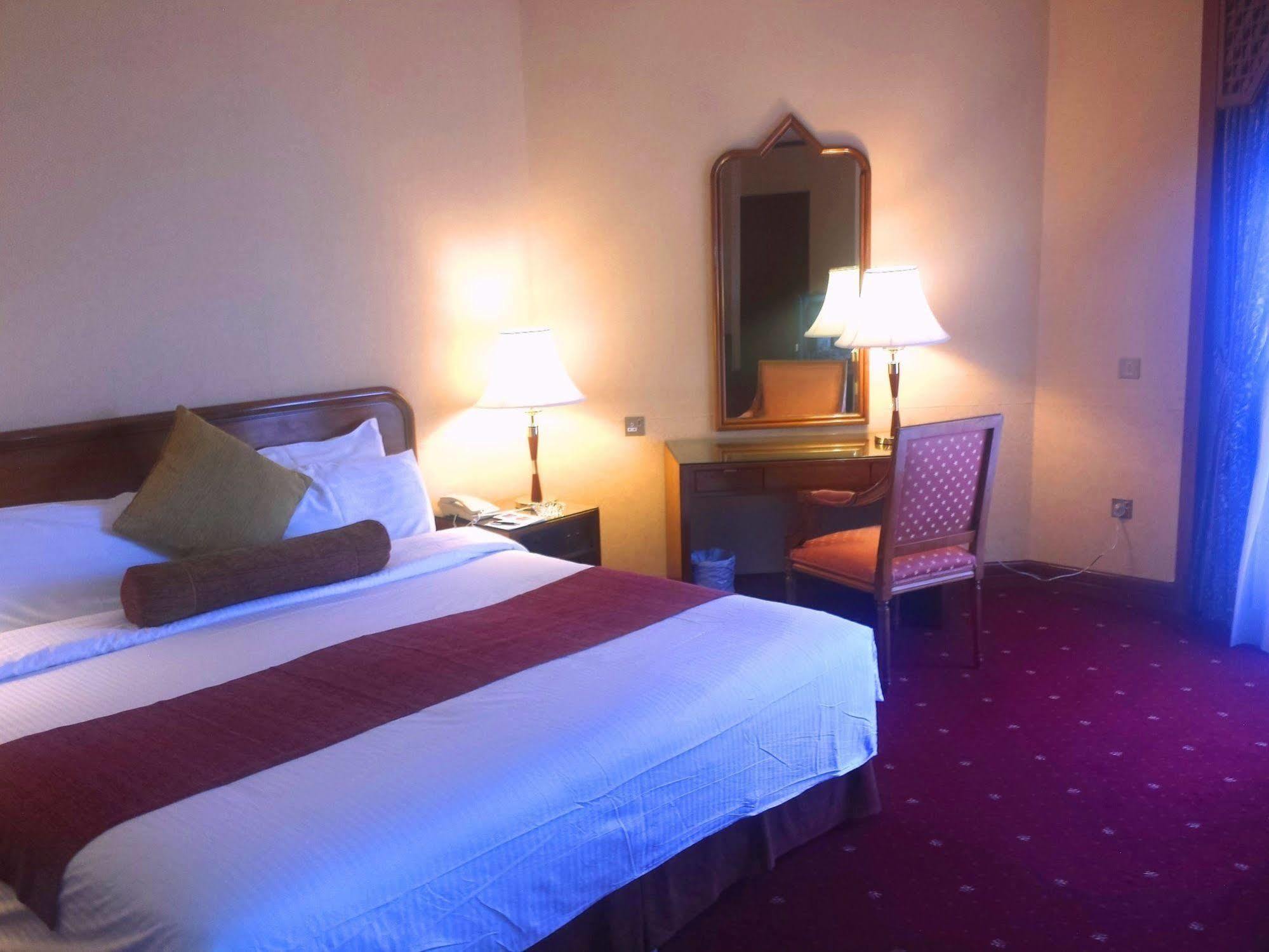 Safir International Hotel Kuwait Kuveyt Dış mekan fotoğraf